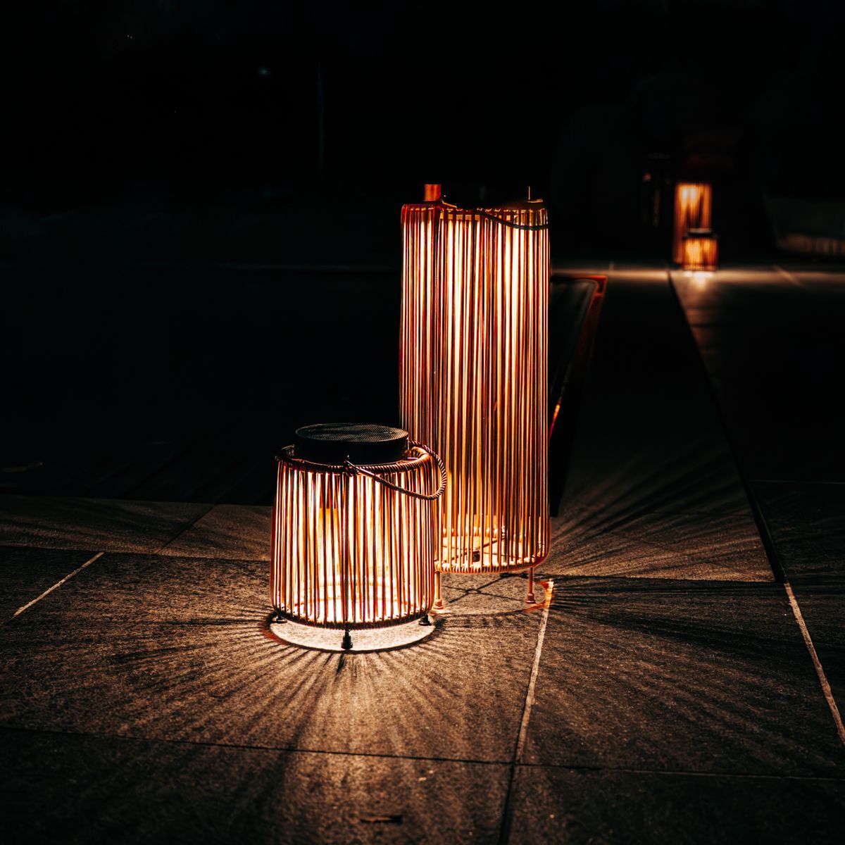 Solar Floor Lamp Luca Light Oak | USB Rechargeable - Dimmable - Up to 30 Hours Burn Time
