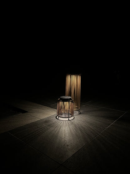 Lanterne Solaire Luca Grande Deep Coal | Rechargeable USB - Intensité Variable Tactile - 30 Heures d'Autonomie