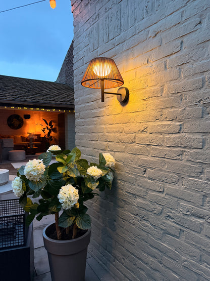 Applique solaire AYLA | Blanc chaud - dimmable - télécommande