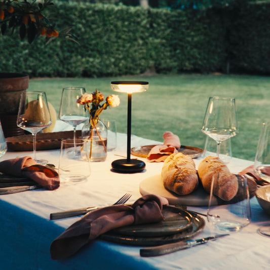 Solar Table Lamp Bobbie Black | Touch Dimmable - 8 Hours of Burn Time - USB Charging Option - Extra Warm White