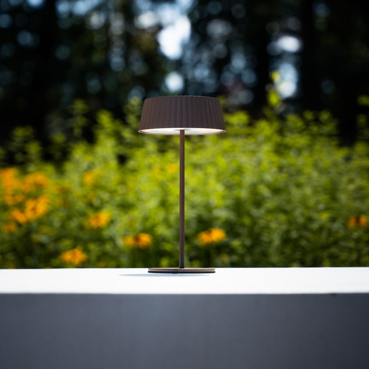 JYP Brown – Oplaadbare Solar Tafellamp met Dimfunctie