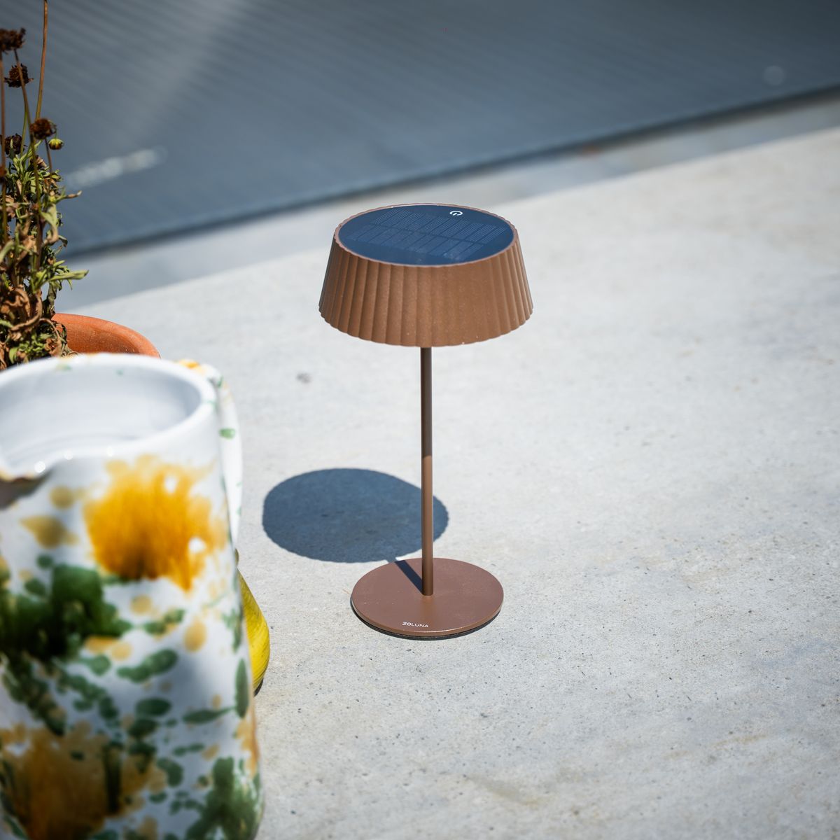 JYP Brown – Oplaadbare Solar Tafellamp met Dimfunctie