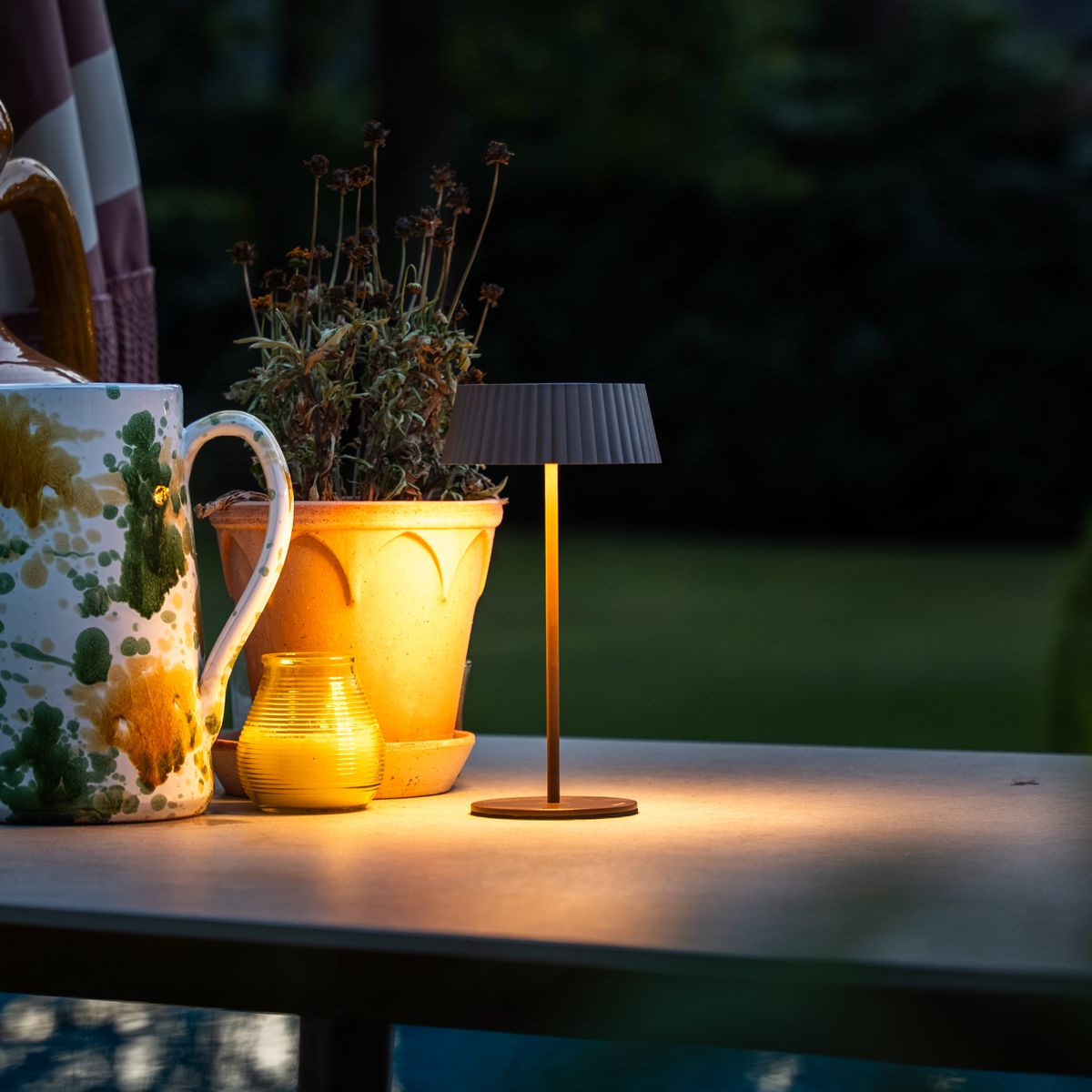JYP Brown – Oplaadbare Solar Tafellamp met Dimfunctie