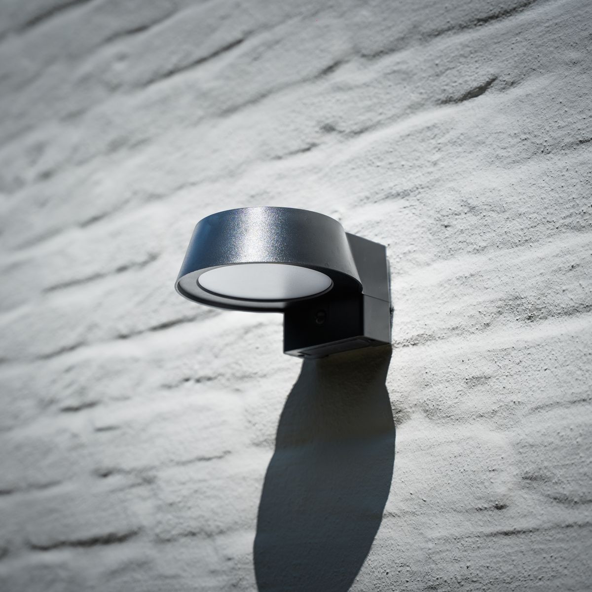 OLIVIA - Krachtige Oplaadbare Solar Wandlamp Met Bewegingssensor en 3 standen