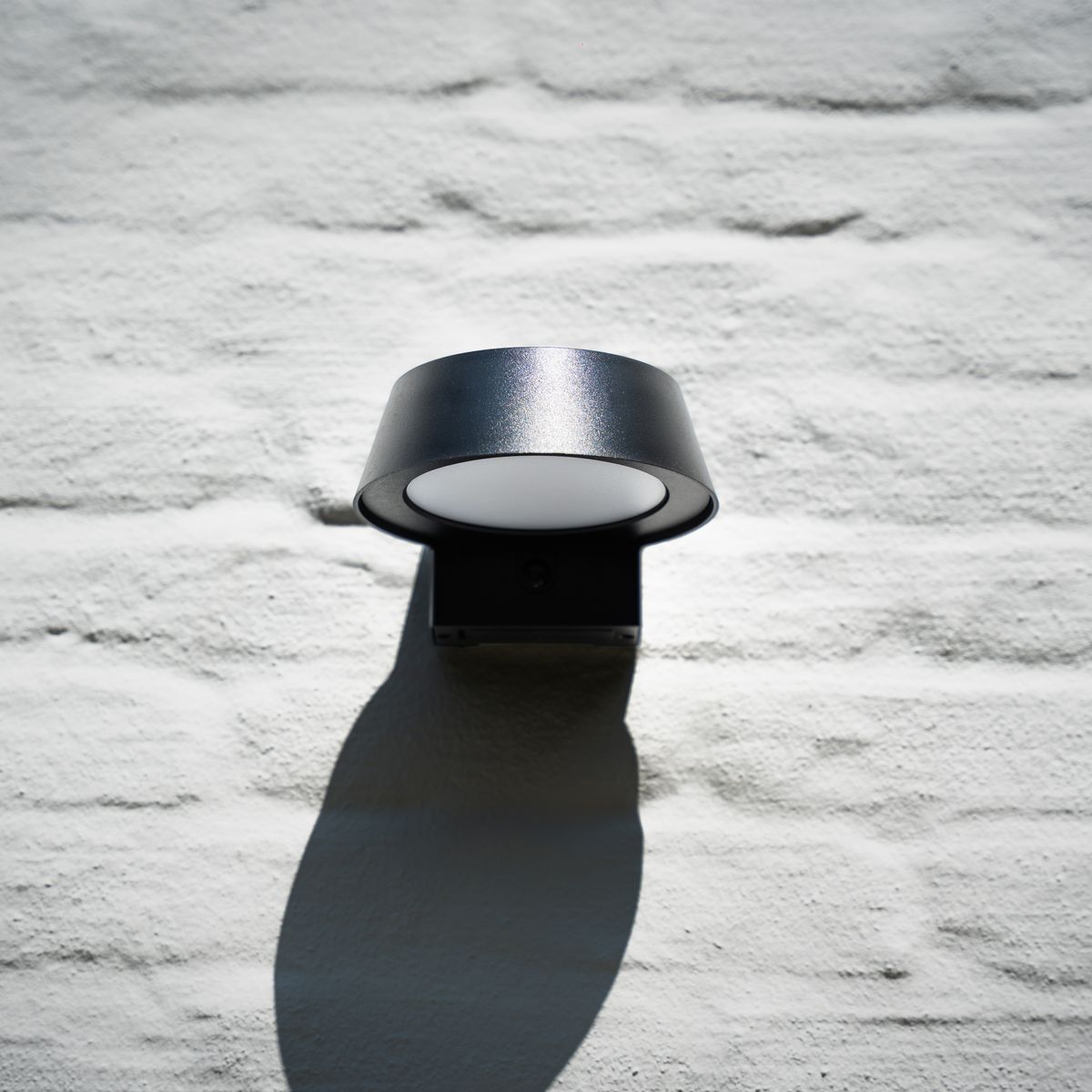 OLIVIA - Krachtige Oplaadbare Solar Wandlamp Met Bewegingssensor en 3 standen