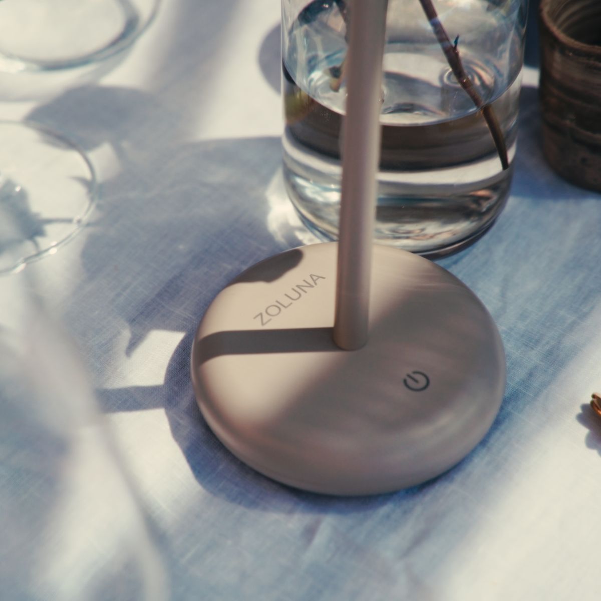 Solar Table Lamp Bobbie Sand | Touch Dimmable - up to 30 hours of light - USB charging - extra warm white